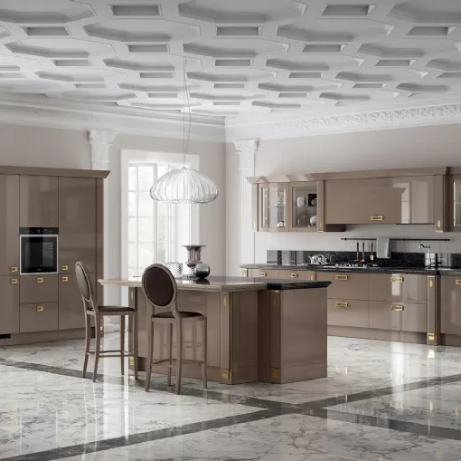 Cucina Classica Exclusiva 07 in laccato lucido Grigio Tundra di Scavolini