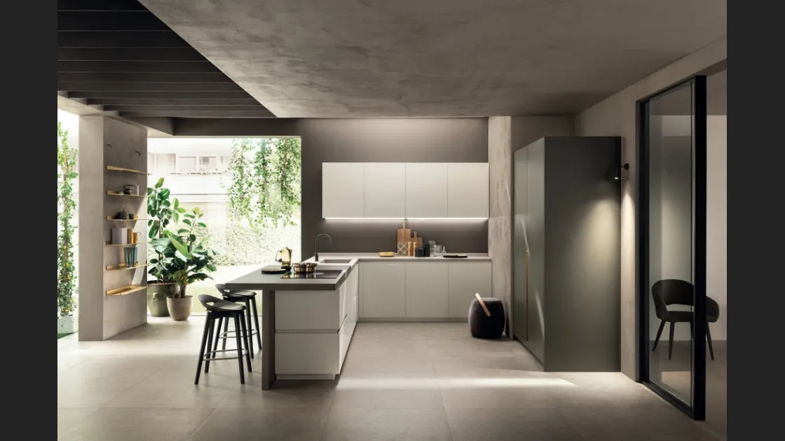 Cucina Moderna DeLinea 02 in laccato Tortora e Verde Minerale di Scavolini