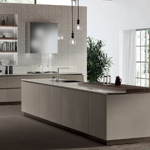 Cucina Moderna Liberamente 13 in finitura Biomalta Argilla Delhi e Noce Royal di Scavolini