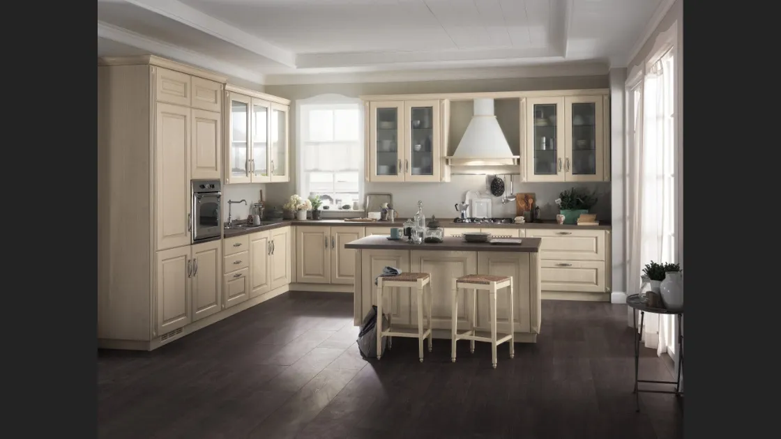 Cucina Shabby Chic Madeleine 07 Frassino Bianco Burro con isola di Scavolini