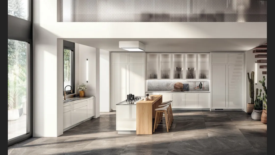 Cucina su misura Carattere 02 in laccato Lucido Bianco Prestige di Scavolini