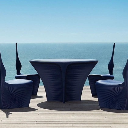 Sedia e tavolo da giardino Biophilia di Vondom