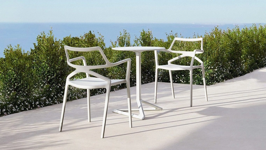 Sedia e Tavolino Delta di Vondom