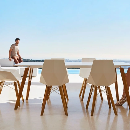 Sedia e Tavolo Faz Wood di Vondom