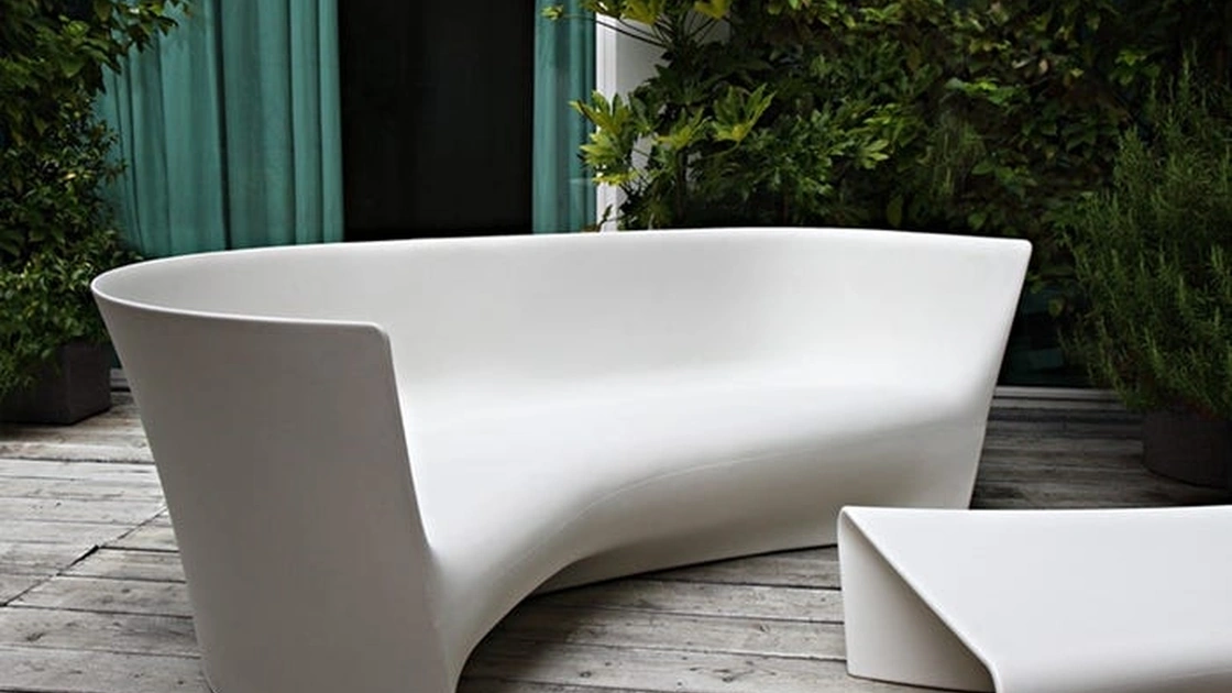 Divano e tavolino Grand Plie di Driade