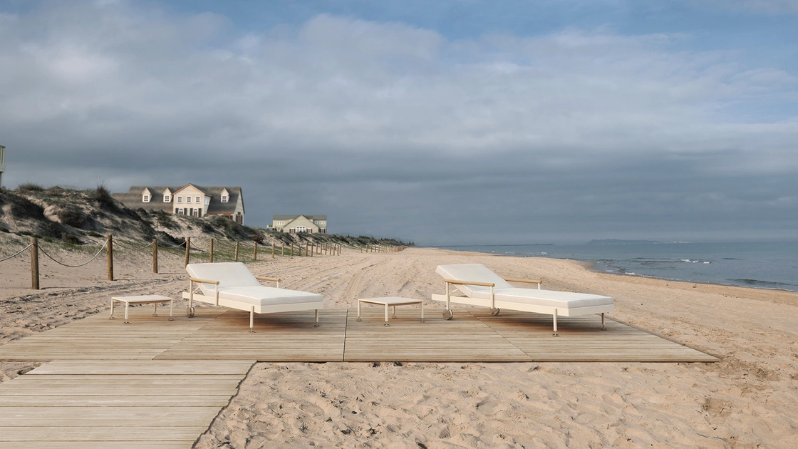 Lettino Hamptons Sun Lounger in tessuto e alluminio di Vondom