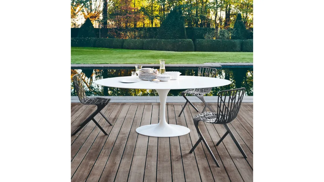 Tavolo da giardino Saarinen Outdoor Dining Table di Knoll