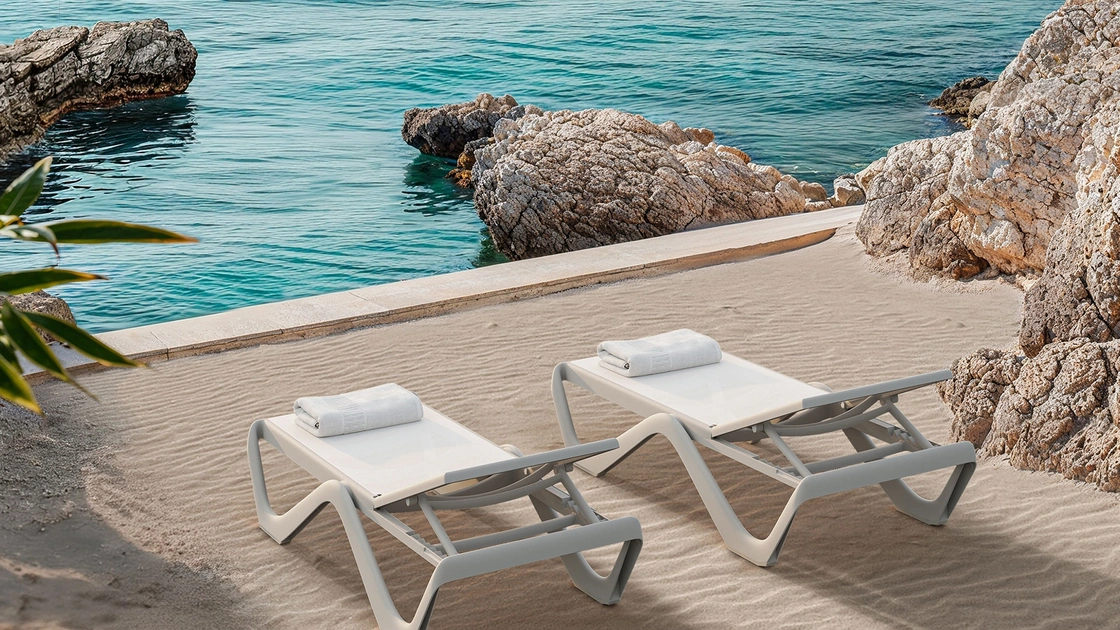 Lettino Love Sun Lounger di Vondom
