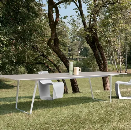 Tavolo Axy di MDF Italia