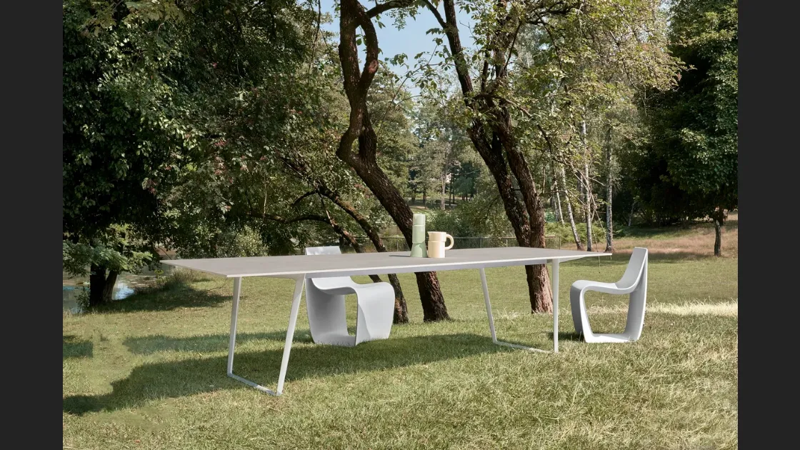 Tavolo Axy di MDF Italia