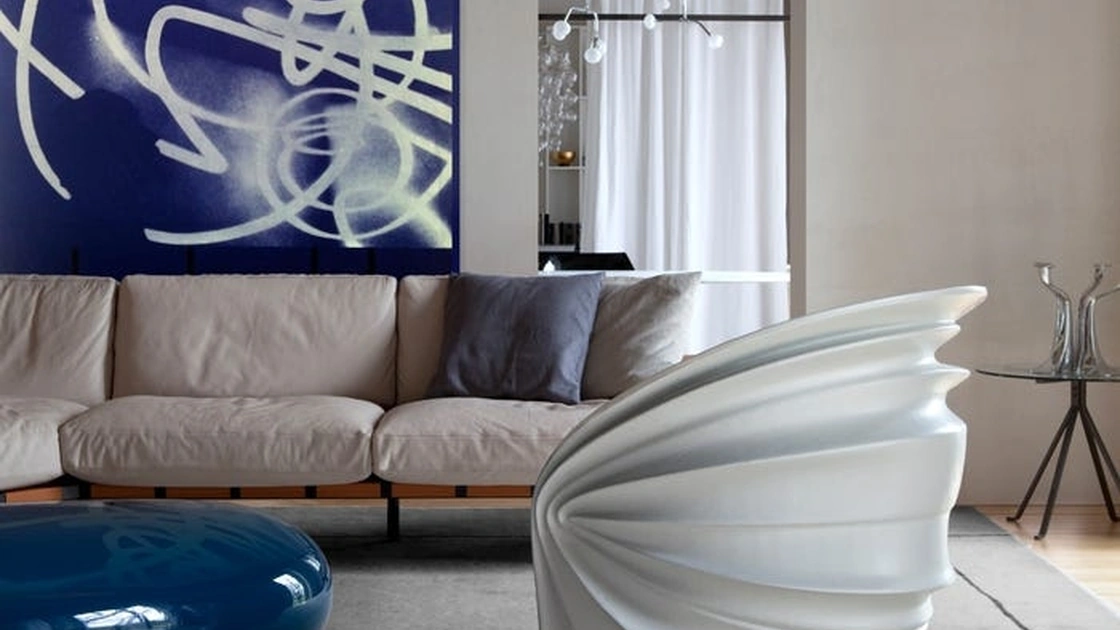 Poltroncina monoblocco in polietilene Modesty Veiled di Driade