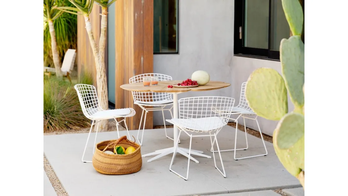 Tavolo Petal® Dining Table teak di Knoll