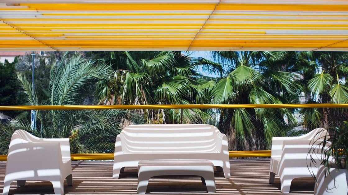 Arredo da esterno Solid di Vondom