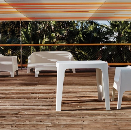 Tavolo e Sedia Solid di Vondom