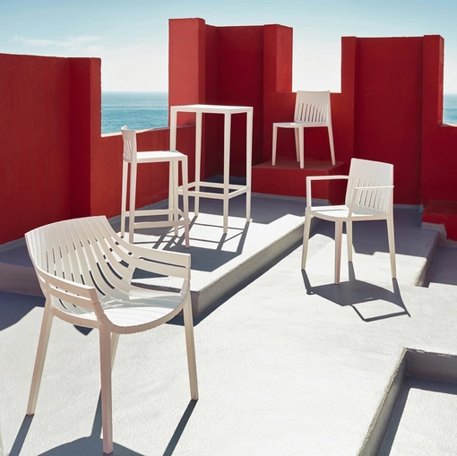 Bar Table, Sedia e Sgabello Spritz di Vondom