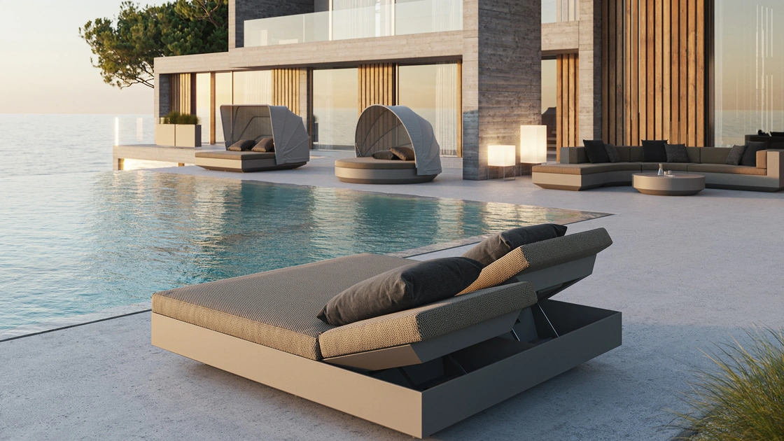 Lettino Vela Sun Bed in polietilene e tessuto di Vondom