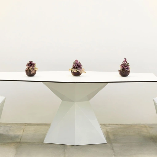 Tavolo e Sedie Vertex di Vondom