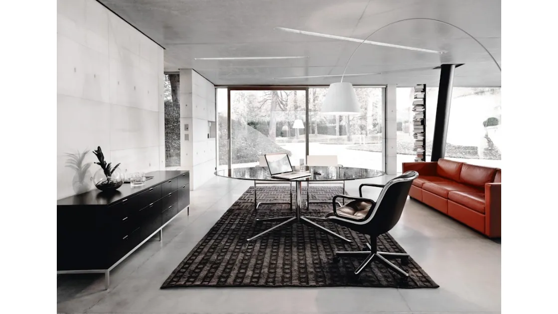 Scrivania Direzionale Florence Knoll Executive Desk Ovale di Knoll