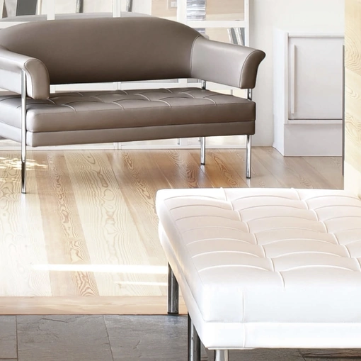 Sedute da attesa in pelle trapuntata Daisy di Milani