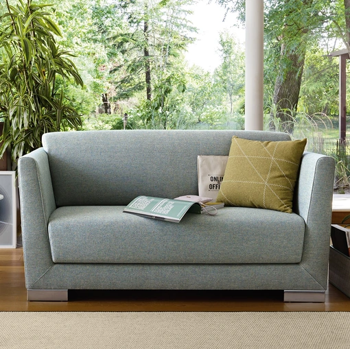 Divanetto da attesa in tessuto imbottito Nesis di Milani