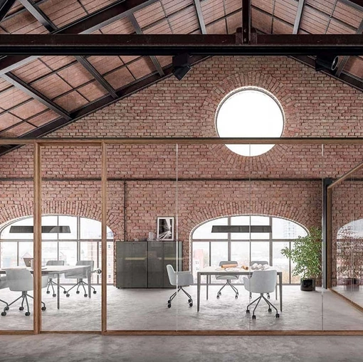 Pareti divisorie M2 in vetro con cornice in melaminico effetto legno di Quadrifoglio