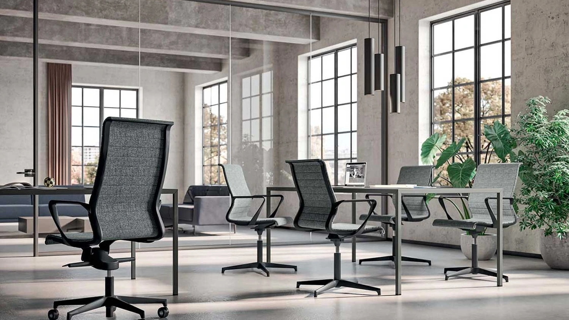 Poltrona Direzionale Dinamica di Quadrifoglio