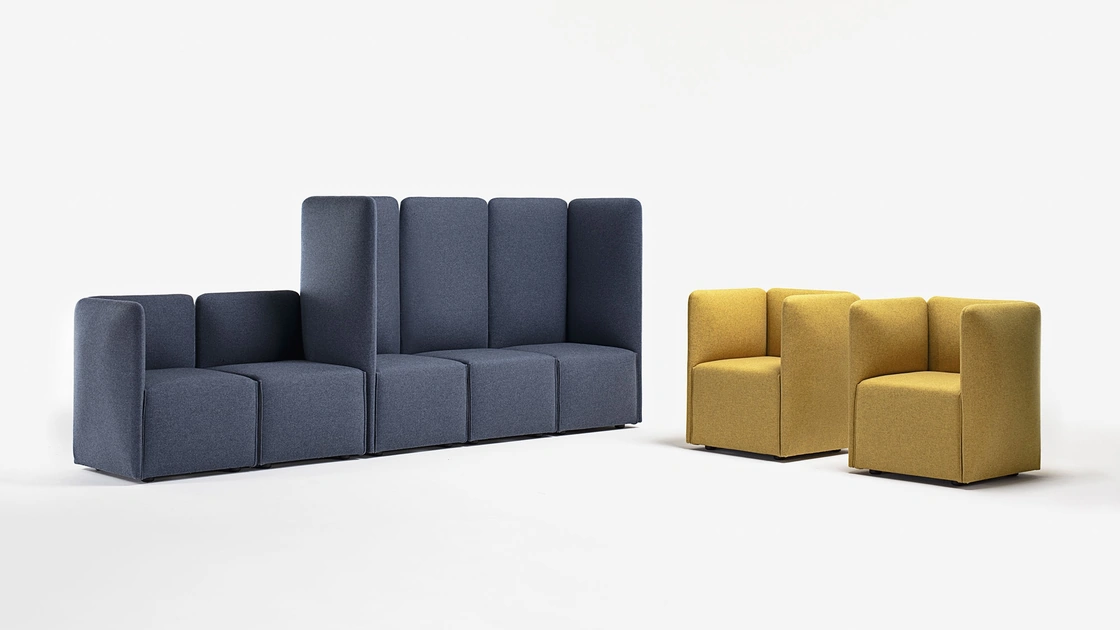 Sedute componibili per l'attesa in tessuto Quiet di Milani