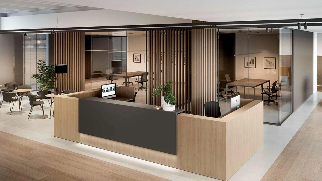 Bancone Reception su tre lati Z2 in melaminico Olmo sbiancato e Eucalipto di Quadrifoglio