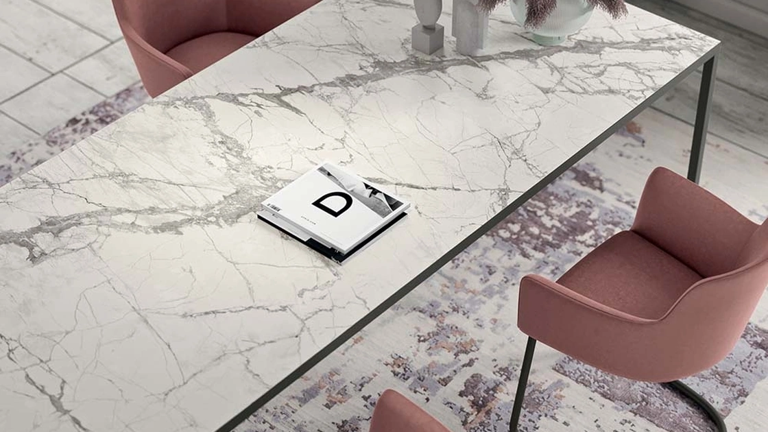 Scrivania Direzionale con top in gres X6 di Quadrifoglio