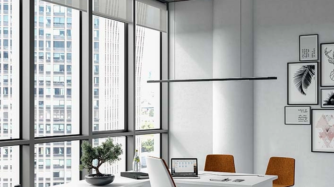 Scrivania Operativa sagomata Idea+ Pannello di Quadrifoglio