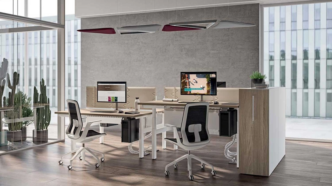 Scrivania Operativa Up&Up in melaminico Olmo con struttura in metallo Bianco Lucido di Quadrifoglio