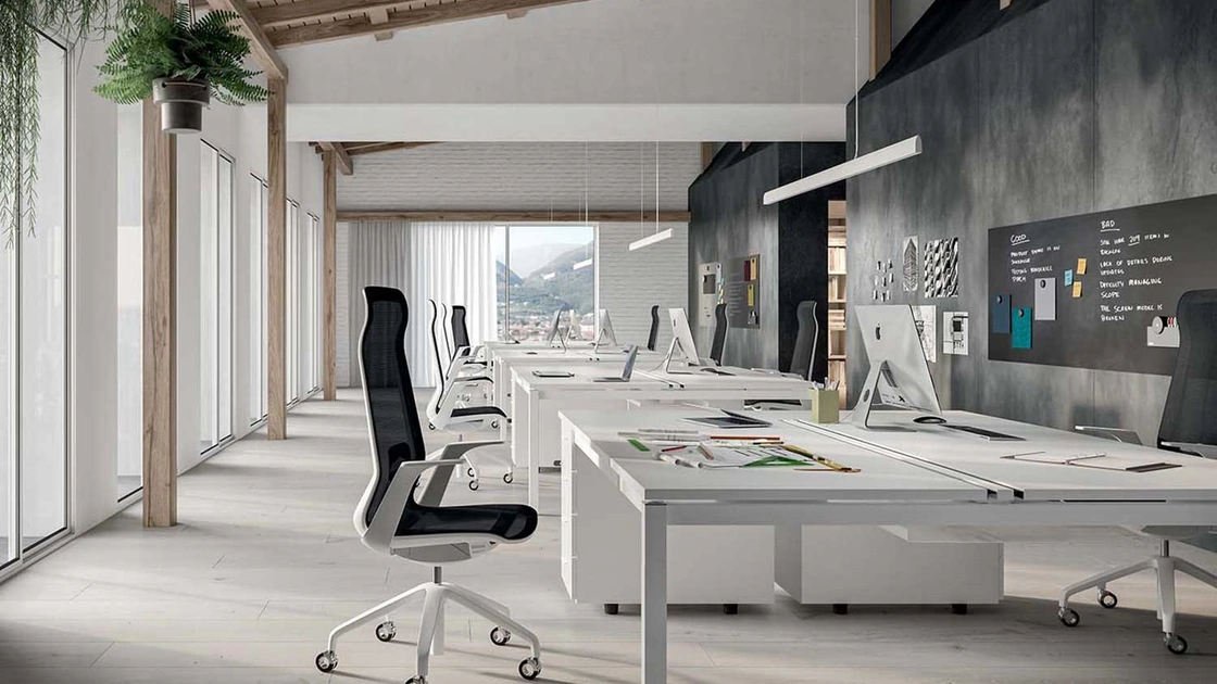 Sedia Operativa di design Ode regolabile in altezza in rete di nylon di Quadrifoglio