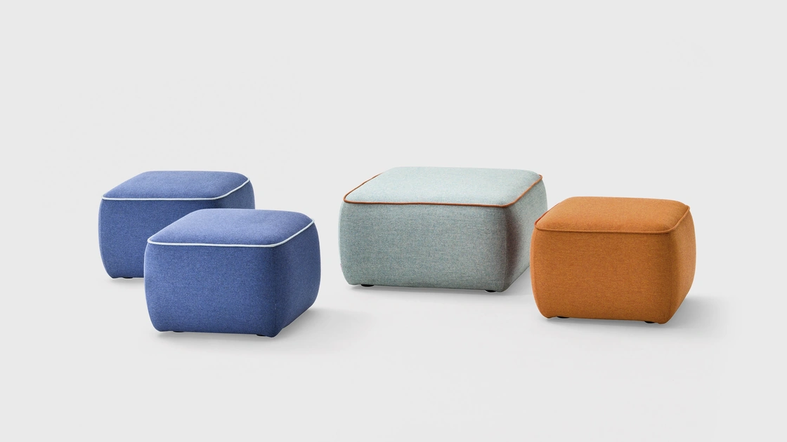 Pouf bombato, leggero e dinamico in tessuto per ambienti contract Terre di Milani